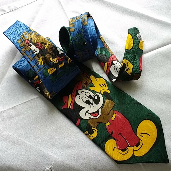 Disney (Italy) Mickey tie 👔 5/$40 - Picture 1 of 4